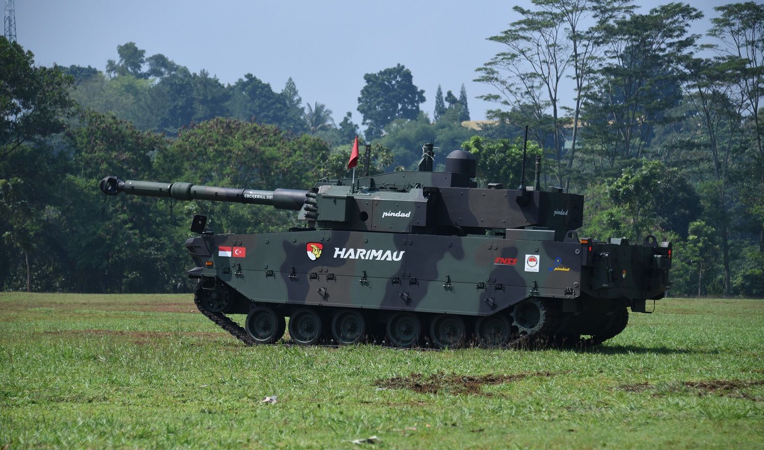 KAPLAN MT, a medium-weight class tank developed jointly by FNSS and the Indonesian company PT Pindad, is being equipped with ASELSAN’s PULAT Active Protection System to defend against the evolving threats in the battlefield. KAPLAN MT equipped with PULAT is displayed for the first time at IDEF 2019.