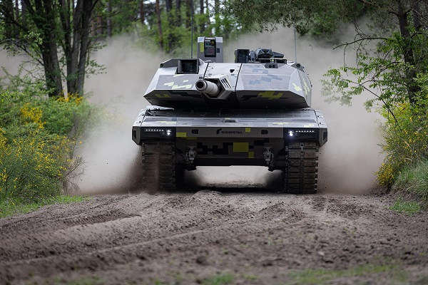 Rheinmetall signs development contract with Hungary for next-generation tank Panther KF51